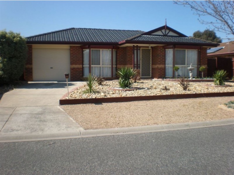 4 McCartney Drive, Narre Warren South VIC 3805