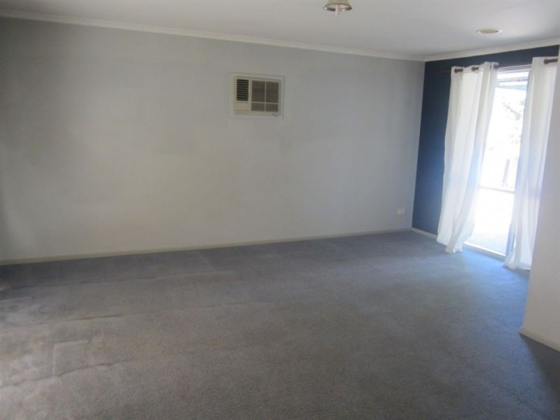 53 Toirram Crescent, Cranbourne VIC 3977