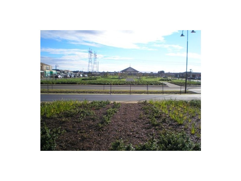 5 Hydra Street, Cranbourne VIC 3977