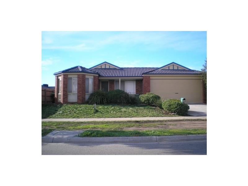 21 Alberton Drive, Cranbourne West VIC 3977