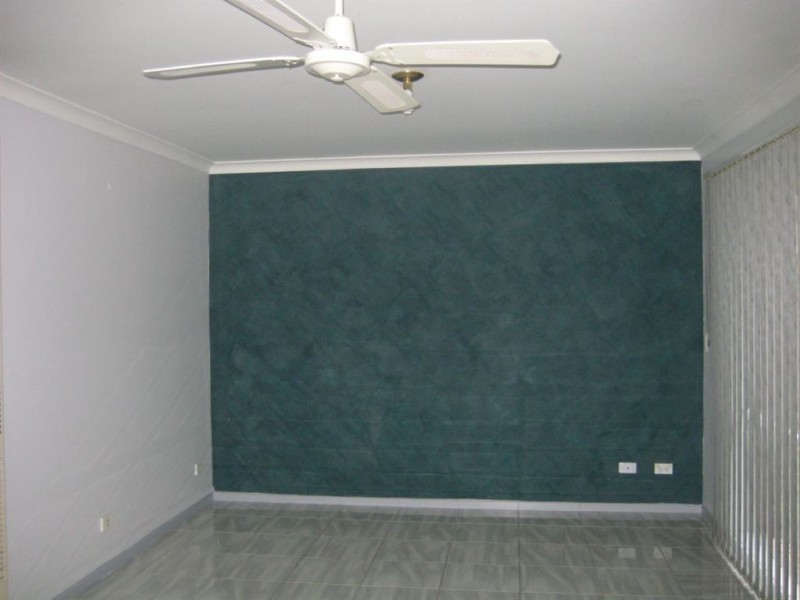 17 Caroline Crescent, Cranbourne VIC 3977