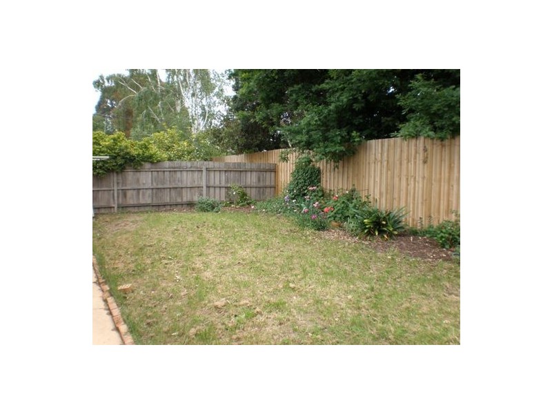 9 Tottington Rise, Berwick VIC 3806