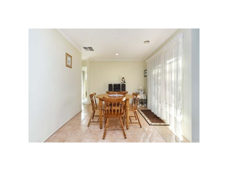 21 The Avenue, Narre Warren South VIC 3805