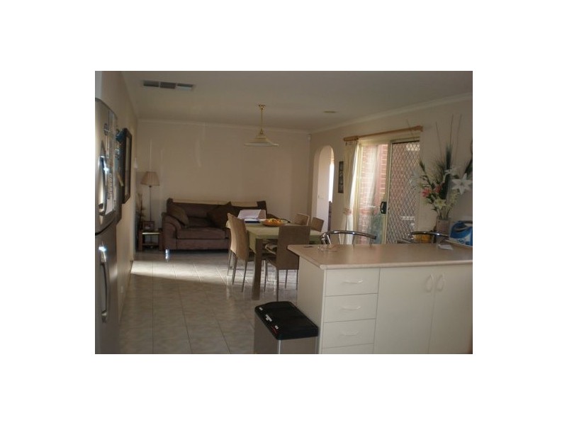 2 Meredith Close, Narre Warren South VIC 3805