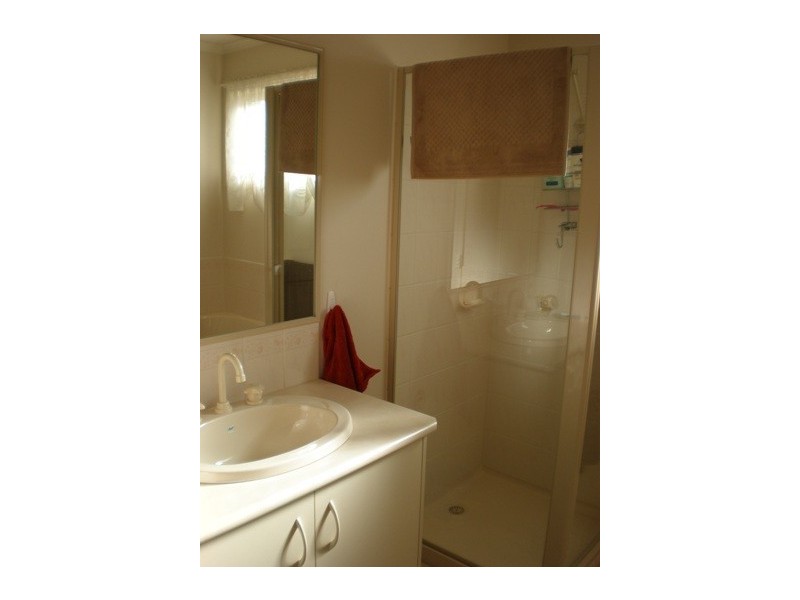 2 Meredith Close, Narre Warren South VIC 3805