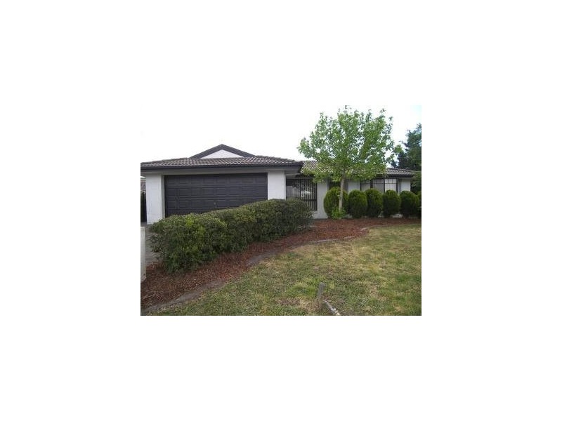 27 The Avenue, Narre Warren South VIC 3805