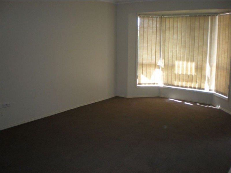 27 The Avenue, Narre Warren South VIC 3805