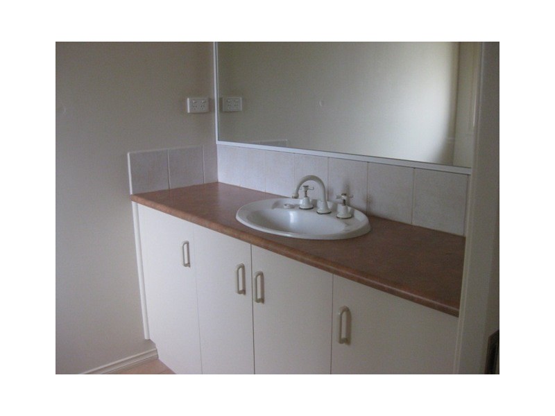 5 Mica Court, Narre Warren North VIC 3804