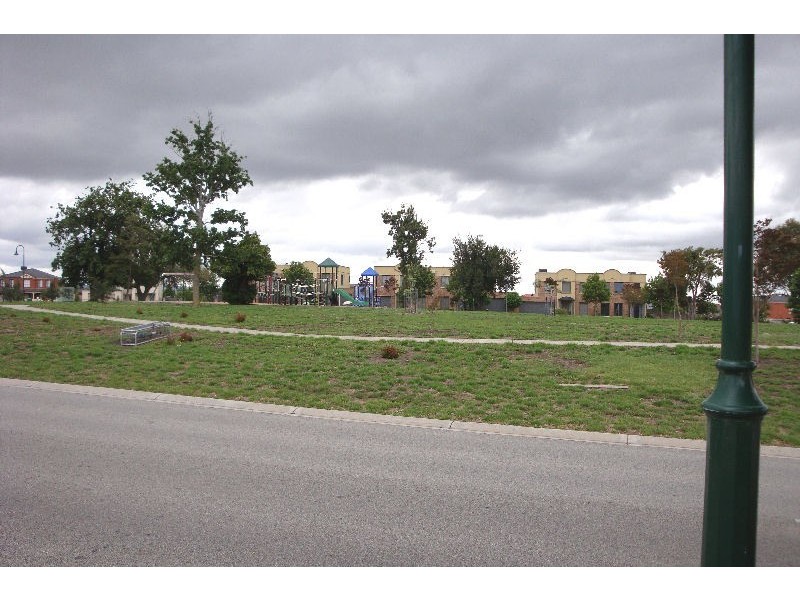 72 Galloway Drive, Narre Warren South VIC 3805