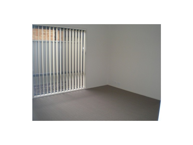 11 Tyndall Street, Cranbourne VIC 3977