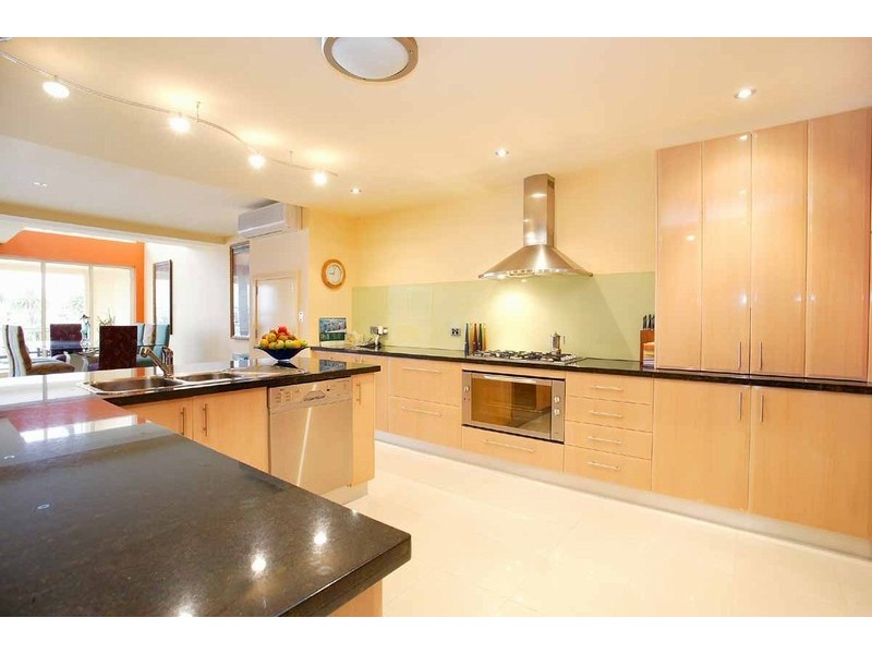 5 South Seas Place, Patterson Lakes VIC 3197