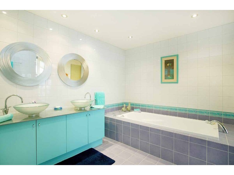 5 South Seas Place, Patterson Lakes VIC 3197