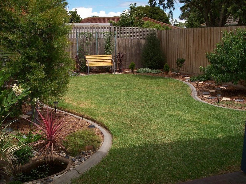 18 Parkside Boulevard, Carrum VIC 3197