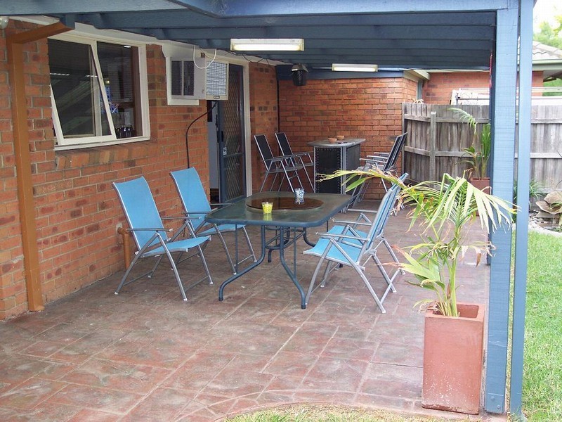 18 Parkside Boulevard, Carrum VIC 3197