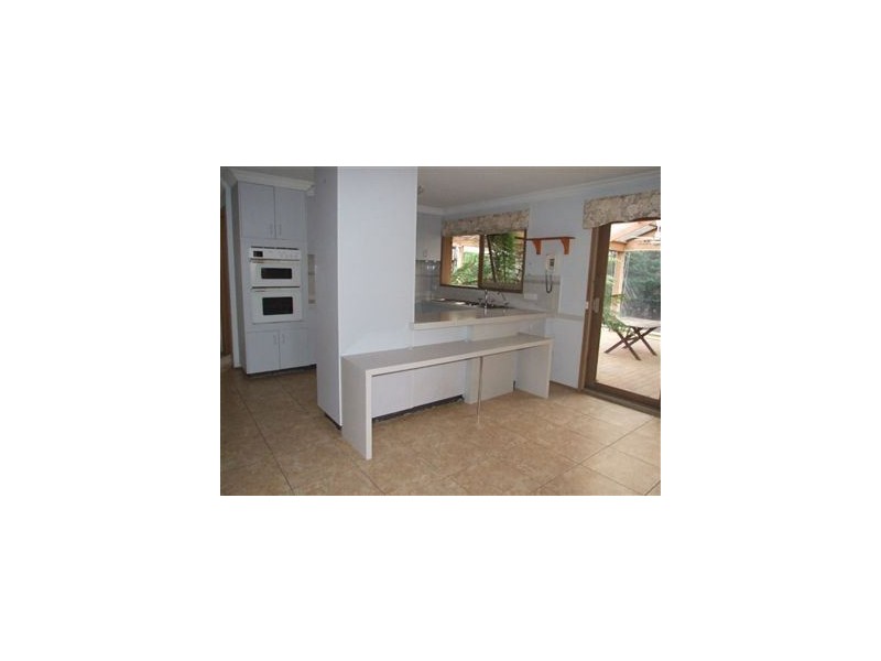 5 Union Avenue, Pakenham VIC 3810