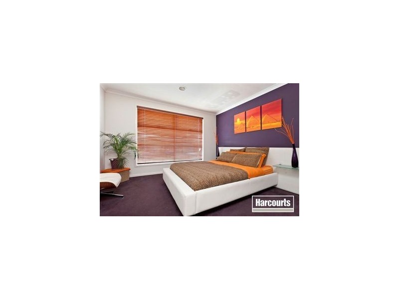 39 Greendale Boulevard, Pakenham VIC 3810