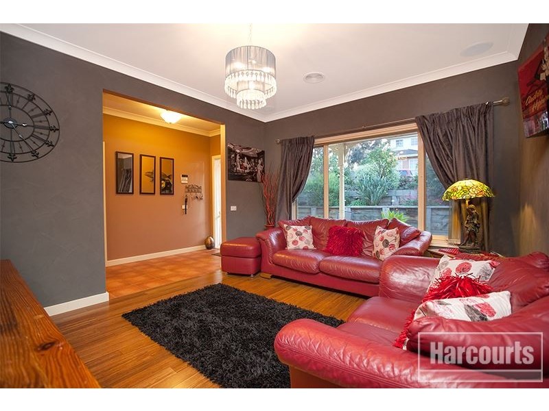 18 Stockmans Circuit, Pakenham VIC 3810