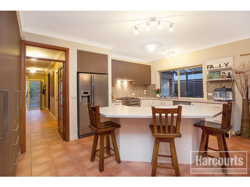 18 Stockmans Circuit, Pakenham VIC 3810