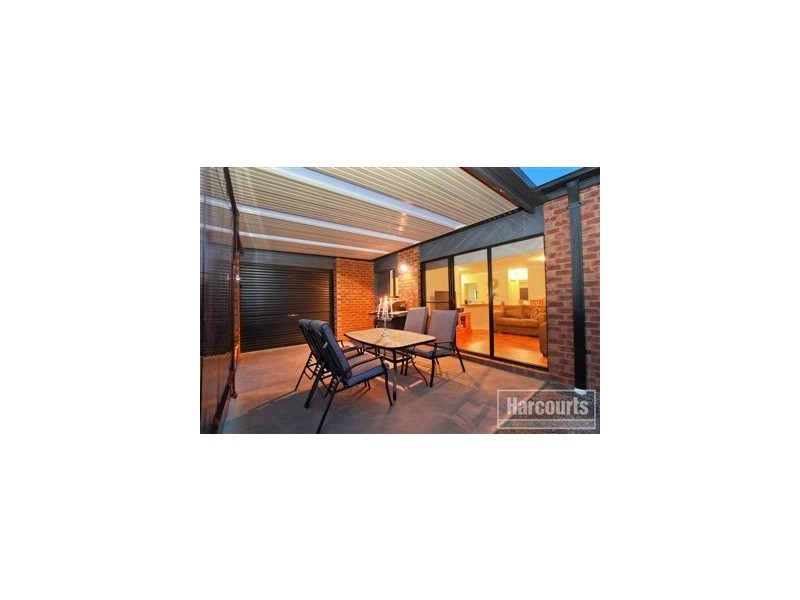 30 Caspian Chase, Pakenham VIC 3810