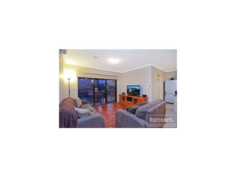 30 Caspian Chase, Pakenham VIC 3810