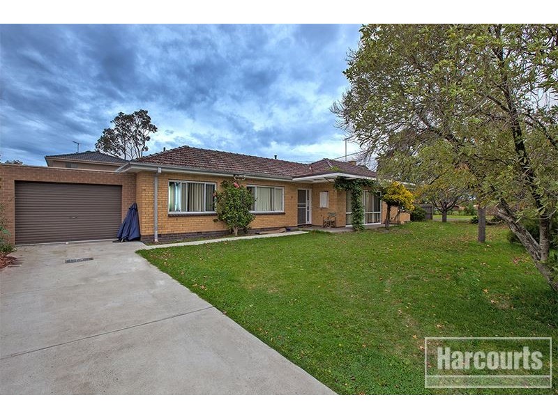 30 Rogers Street, Pakenham VIC 3810