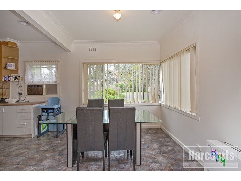 30 Rogers Street, Pakenham VIC 3810