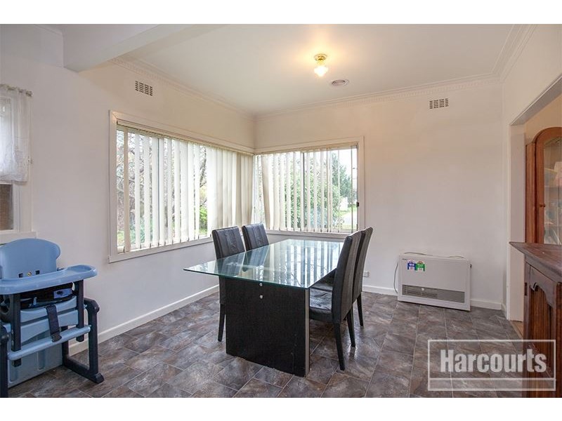 30 Rogers Street, Pakenham VIC 3810