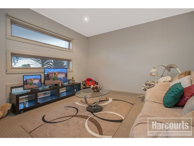 43 Syme Road, Pakenham VIC 3810