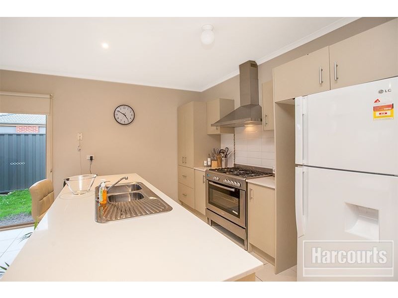 43 Syme Road, Pakenham VIC 3810
