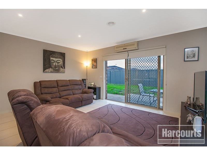 43 Syme Road, Pakenham VIC 3810