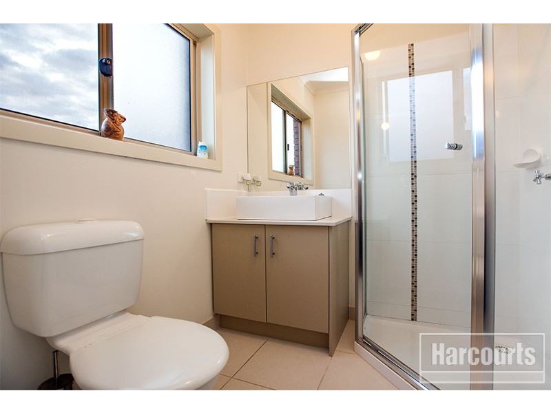 43 Syme Road, Pakenham VIC 3810