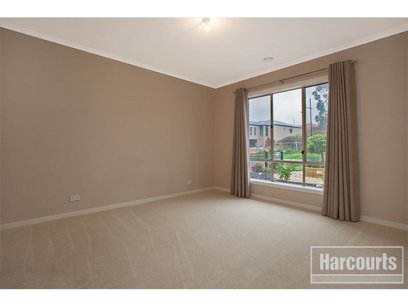 7 Victoria Place, Pakenham VIC 3810