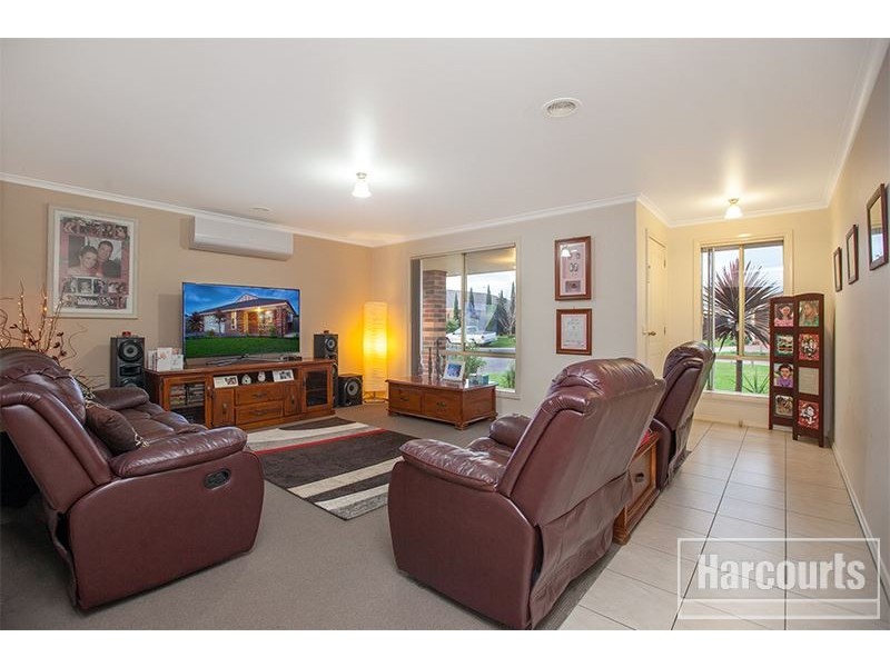 6 Streeton Court, Pakenham VIC 3810