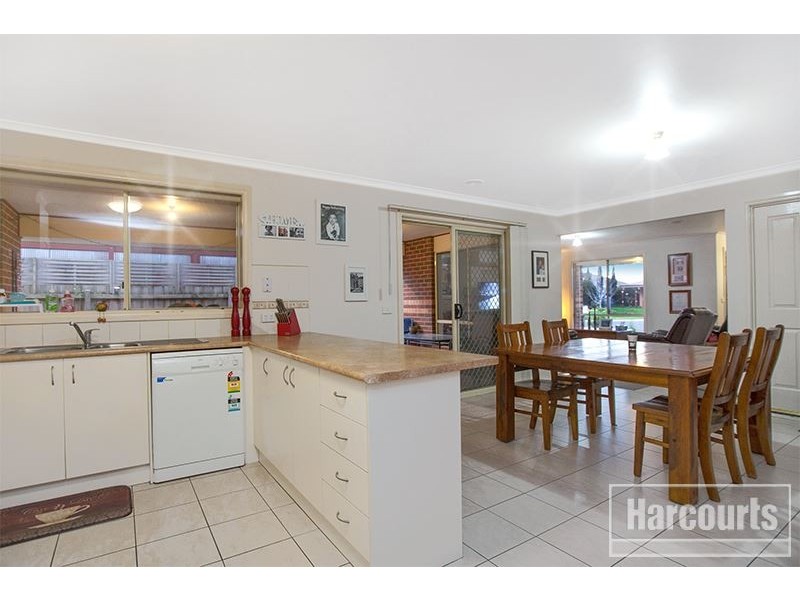 6 Streeton Court, Pakenham VIC 3810