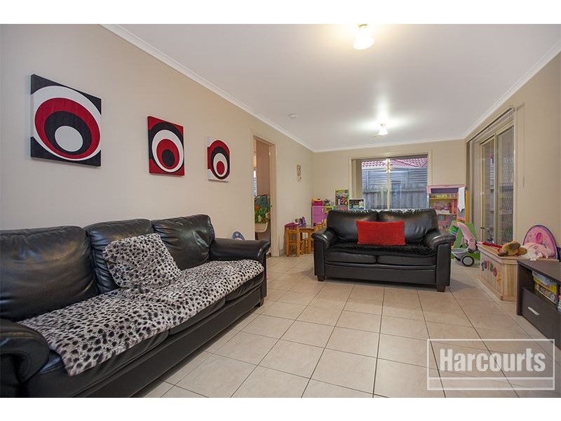 6 Streeton Court, Pakenham VIC 3810