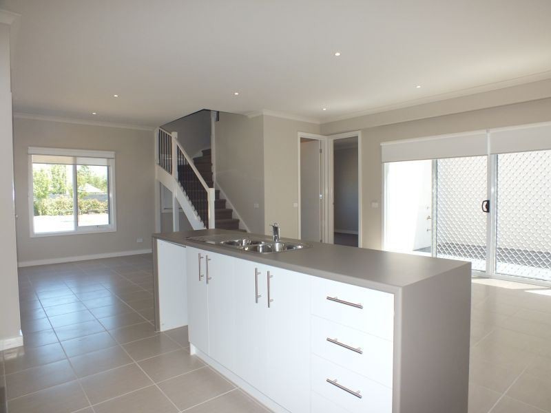 41 Cormorant Parade, Pakenham VIC 3810