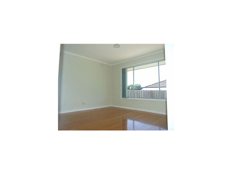 36 Princes Highway, Pakenham VIC 3810