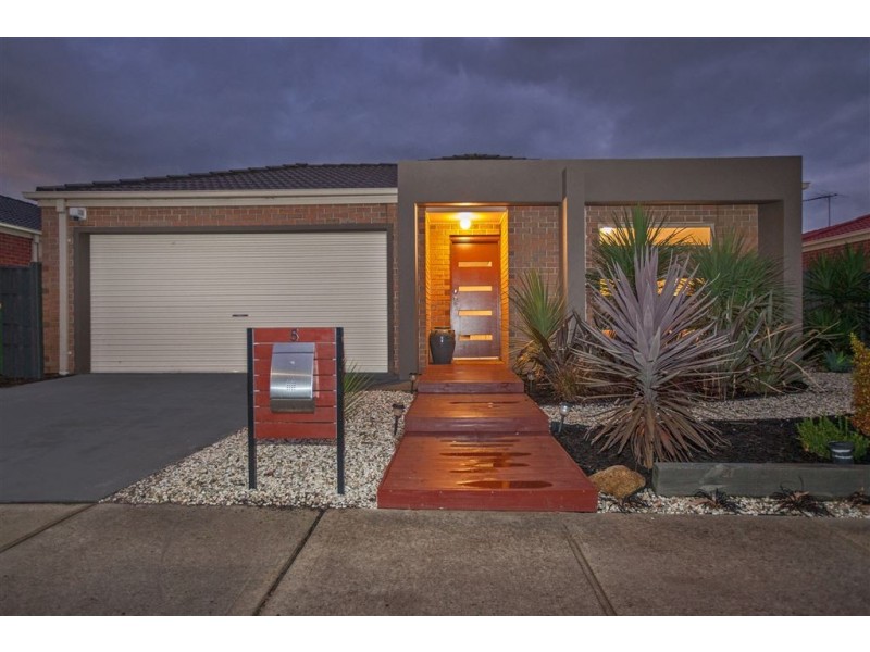 5 Macadamia Street, Pakenham VIC 3810