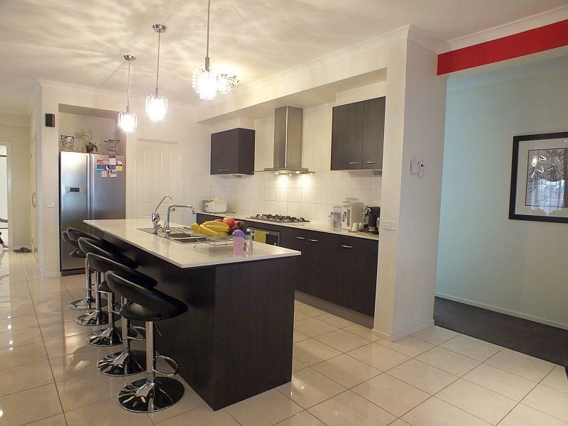 16 Rose Garden Avenue, Officer VIC 3809