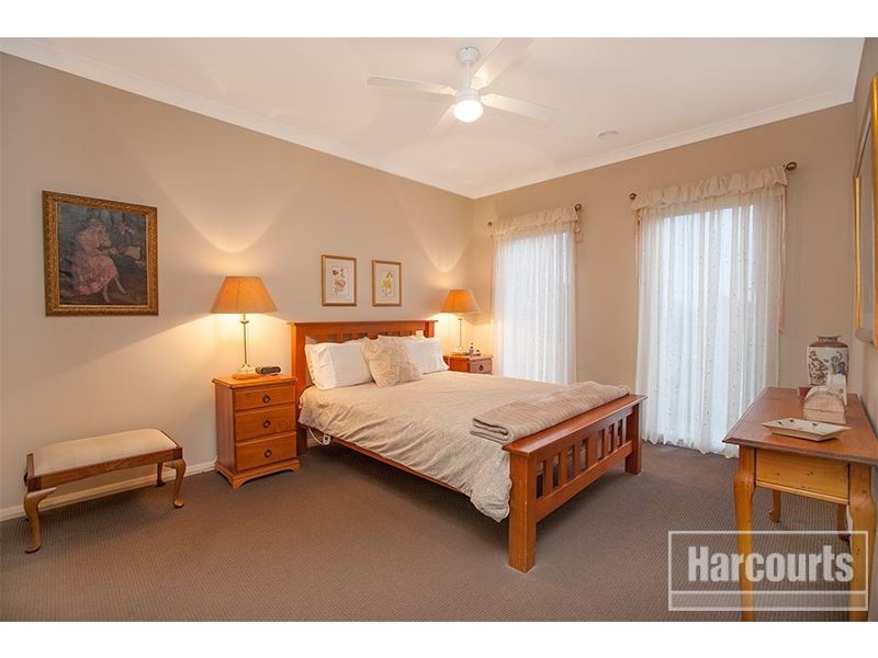 4 Dugan Court, Pakenham VIC 3810