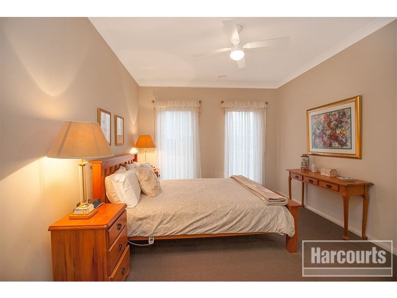 4 Dugan Court, Pakenham VIC 3810