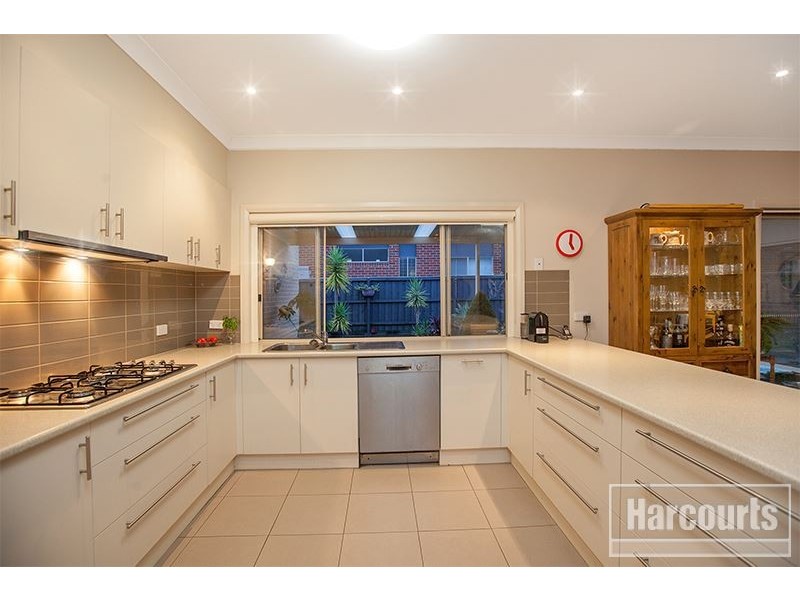 4 Dugan Court, Pakenham VIC 3810