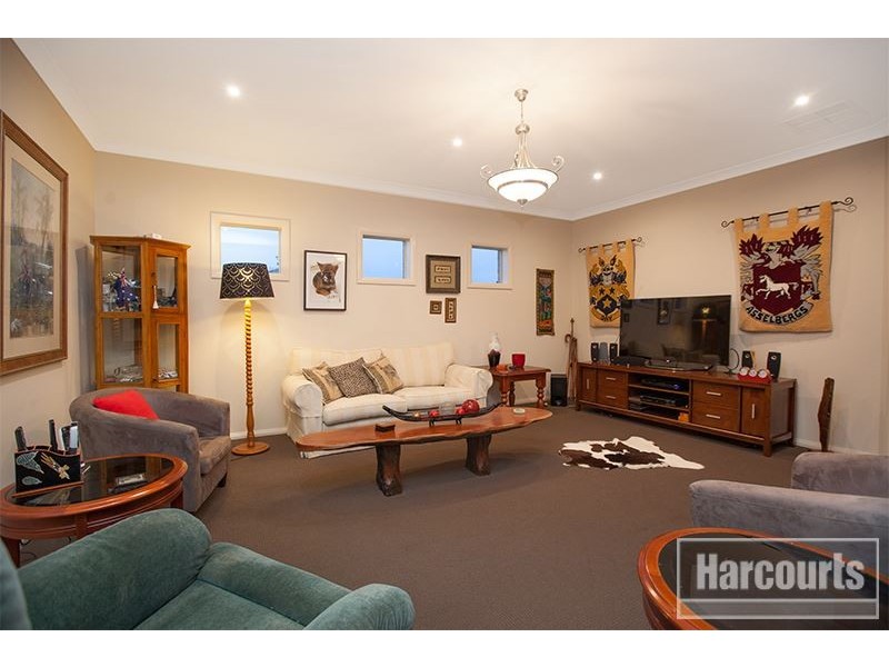 4 Dugan Court, Pakenham VIC 3810