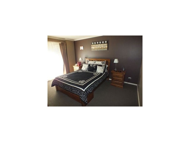 14 Bentley Court, Pakenham VIC 3810