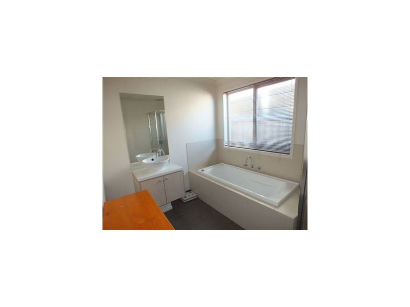 14 Bentley Court, Pakenham VIC 3810