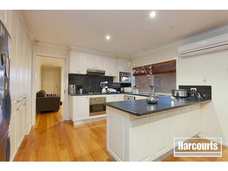 7 Wisteria Court, Pakenham VIC 3810