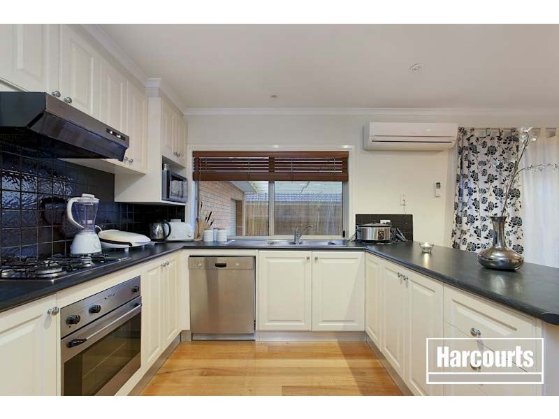 7 Wisteria Court, Pakenham VIC 3810