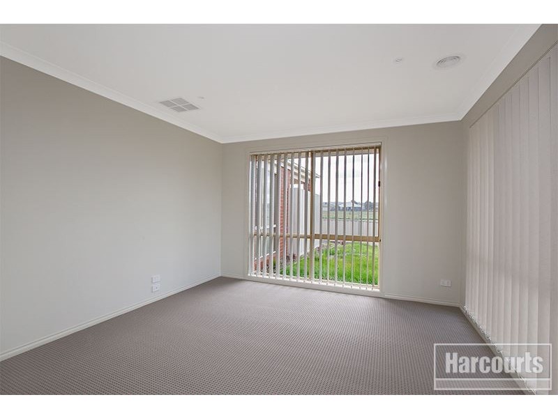14 Greendale Boulevard, Pakenham VIC 3810