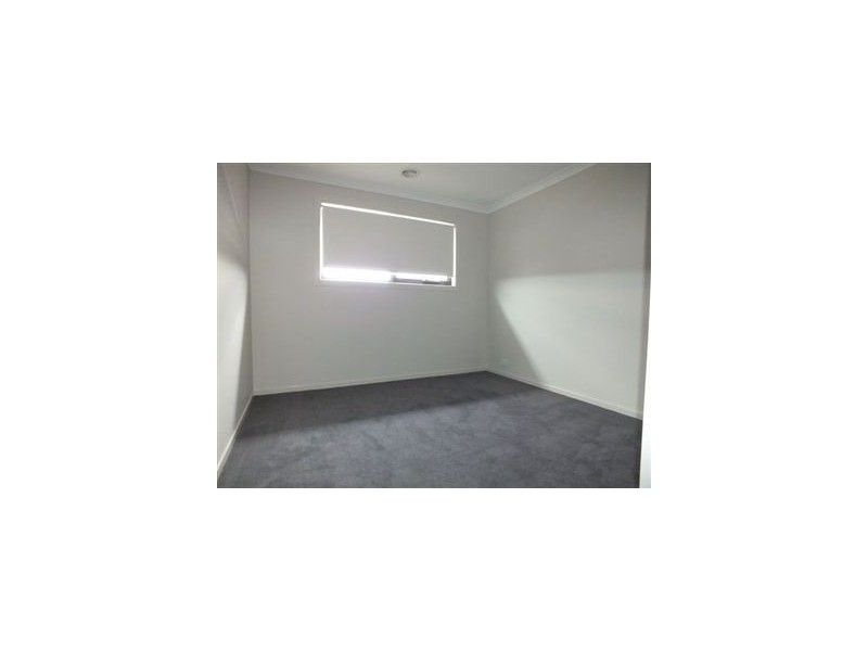 15 Herbert Street, Pakenham VIC 3810