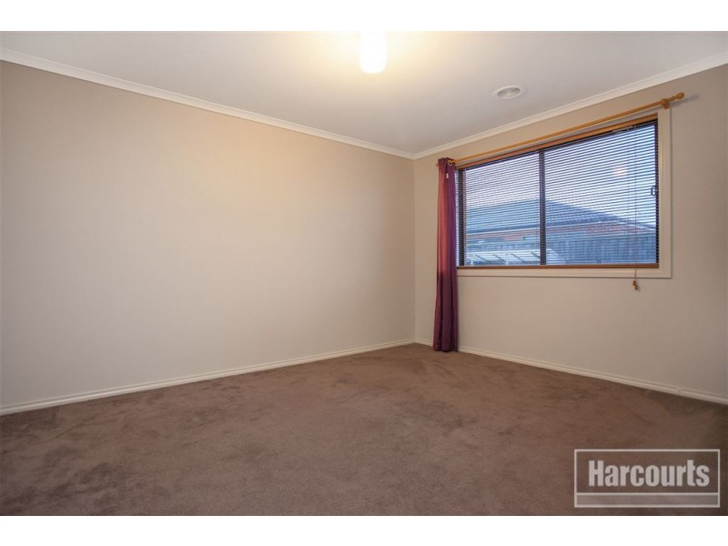 30 Honeyeater Way, Pakenham VIC 3810